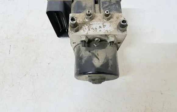 Volvo V50 ABS Pump 31274908