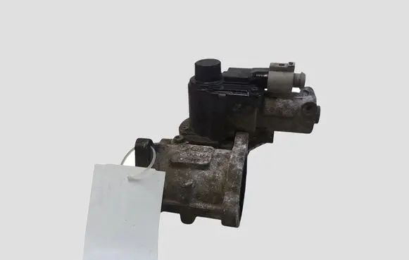 Volkswagen Caddy EGR valve 03G129637A