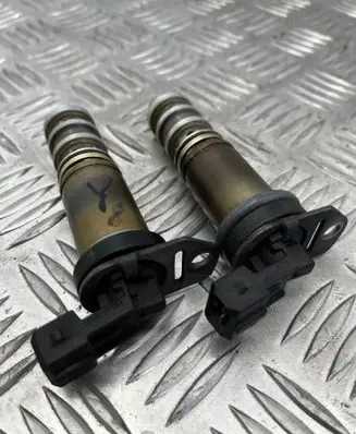 BMW 3 E90 E91 Camshaft vanos timing valve 7584115