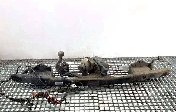 BMW 3 E90 E91 Tow bar 6773725