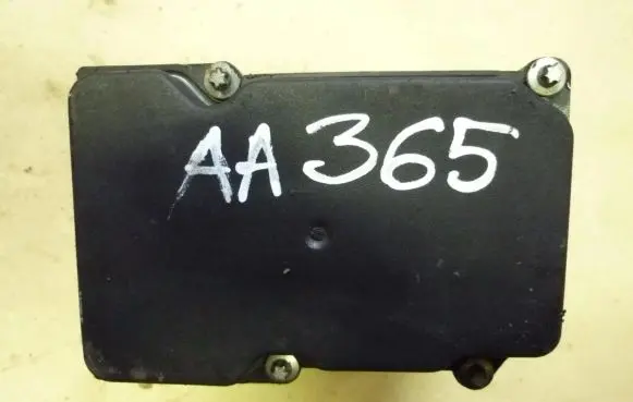 Renault Megane II ABS Pump 8200038695 AA365