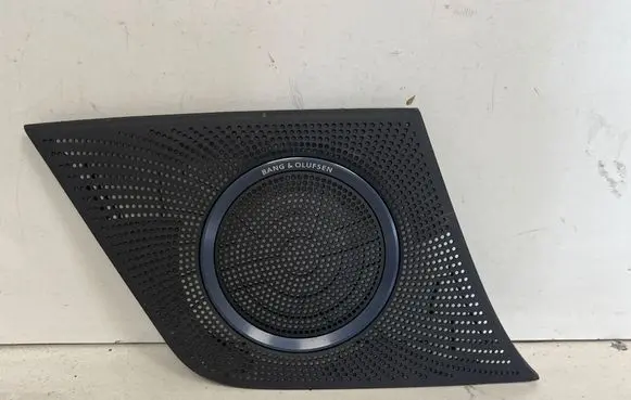 Side speaker trim/cover