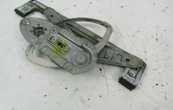 Ford Focus C-MAX Rear door window regulator with motor 