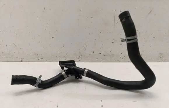 Volvo XC90 Engine coolant pipe/hose 32339860