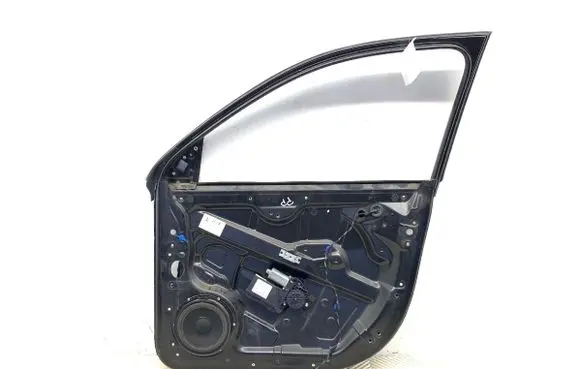 Volkswagen Touareg I Front door window regulator with motor 7L6837730H