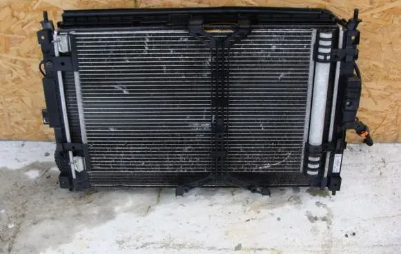 Peugeot 308 Radiator set 9809141780