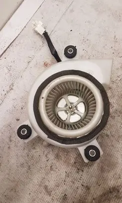 Lexus RX 330 - 350 - 400H Hybrid/electric vehicle battery fan G923048010