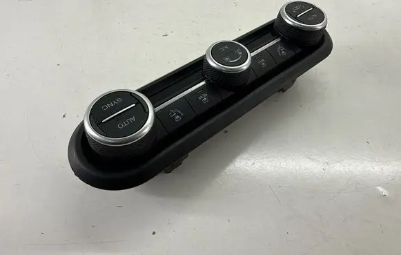 Alfa Romeo Stelvio Climate control unit 01561506100
