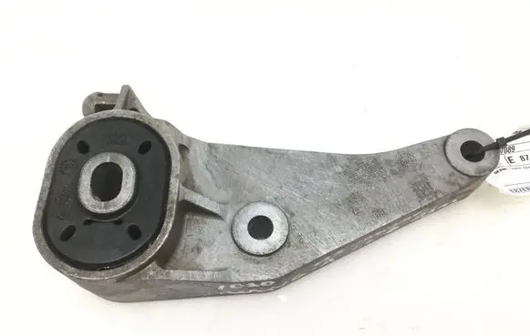 Opel Meriva A Gearbox mounting bracket 13117089