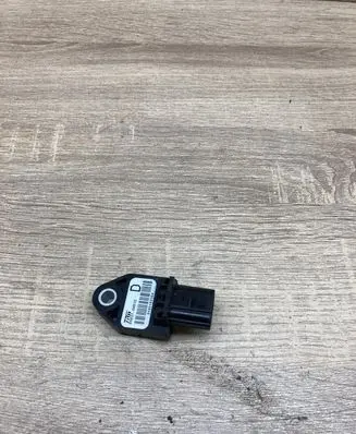 Toyota Corolla Verso E121 Airbag deployment crash/impact sensor 898310W010