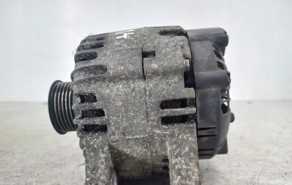 Peugeot 206 Generator/alternator 9646476280
