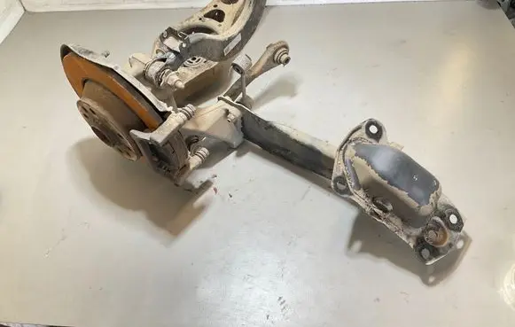 Audi Q3 8U Rear wheel hub
