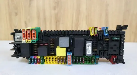 Mercedes-Benz B W246 W242 Fuse box set 2469066600 A2469066600