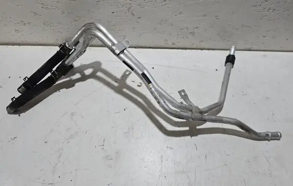 Porsche Cayenne (9Y0 9Y3) Engine coolant pipe/hose 4m0122480e
