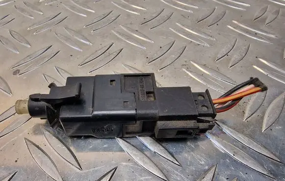 Mercedes-Benz A W168 Brake pedal sensor switch A0015452009
