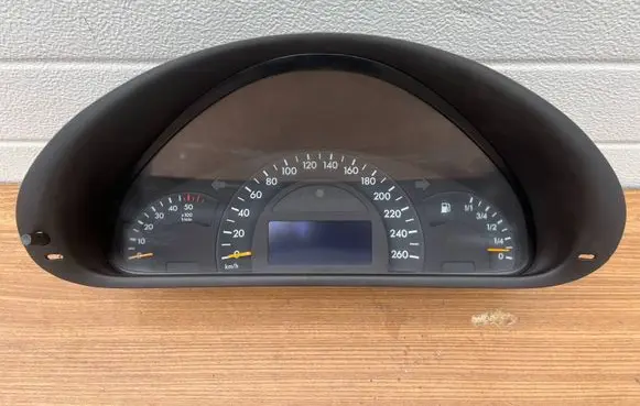 Mercedes-Benz C W203 Speedometer (instrument cluster) A2035401347 110080183