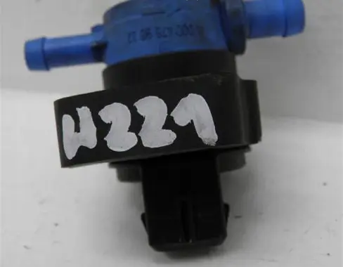 Mercedes-Benz S W221 Valve vacuum 