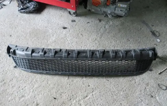 Renault Trafic III (X82) Front bumper lower grill 622544919R
