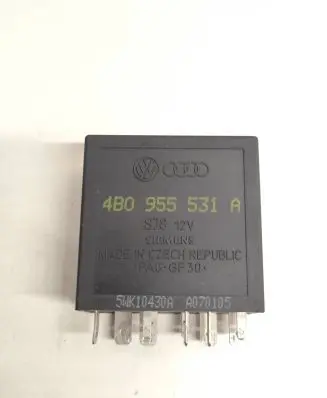 Volkswagen PASSAT B5.5 Window wiper interval relay 4B0955531A A070105 5WK10430A