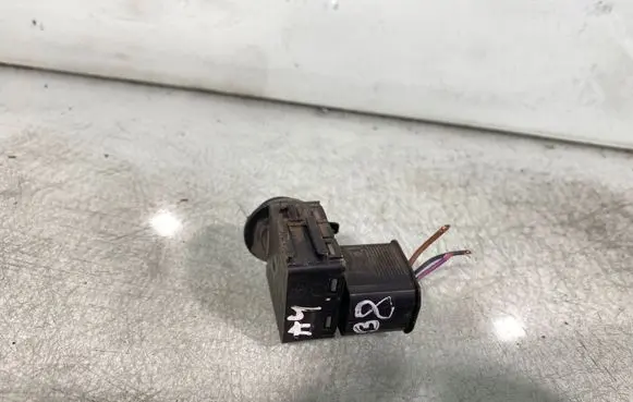 Audi A4 S4 B8 8K Air quality sensor 8k0907659a