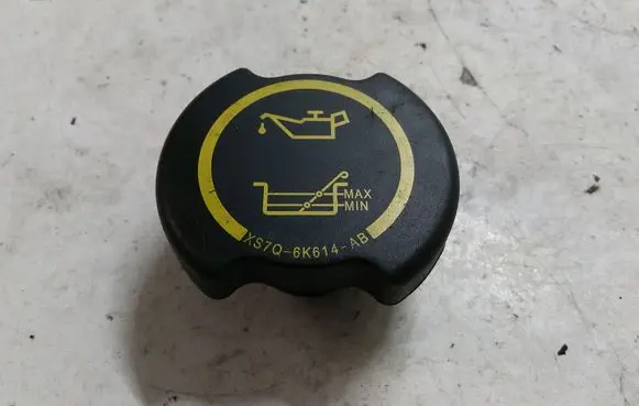 Ford Mondeo Mk III Oil filler cap XS7Q6K614AB