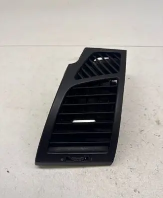 BMW 1 E81 E87 Dashboard side air vent grill/cover trim 7059187