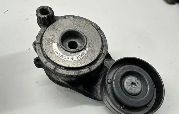 Mercedes-Benz S W222 Generator/alternator belt tensioner