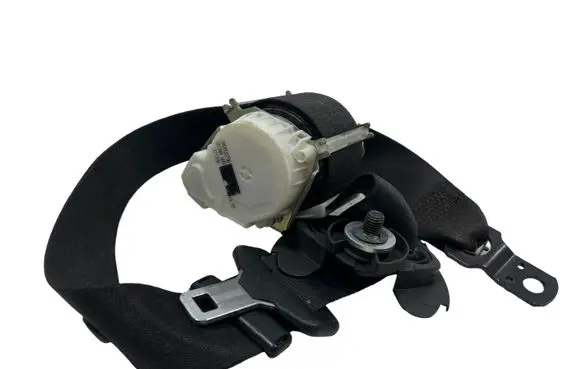 BMW X3 E83 Front seatbelt 34003070B 171106 S2340071211N