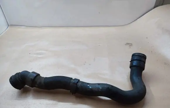 Volvo XC60 Engine coolant pipe/hose S5000260