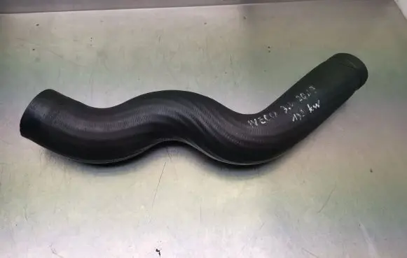 Iveco Daily 6th gen Intercooler hose/pipe