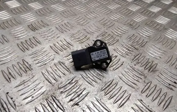 Audi A4 S4 B6 8E 8H Air pressure sensor 038906051C 0281002401