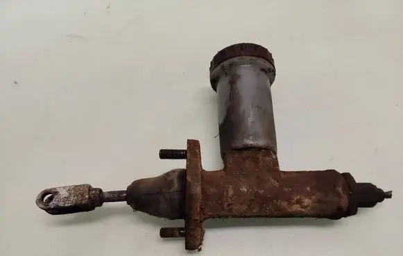 Moskvich 2140 Clutch slave cylinder