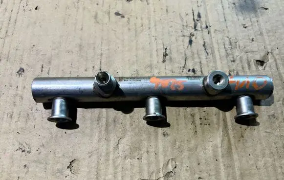 Audi A6 S6 C6 4F Fuel main line pipe 06E130089