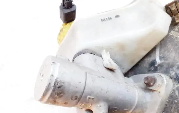 Ford Galaxy Master brake cylinder