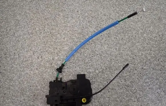 Hyundai ix20 Rear door lock 813101K000