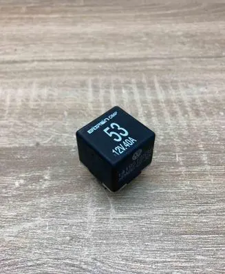 Volkswagen PASSAT B5 Other relay 141951253B