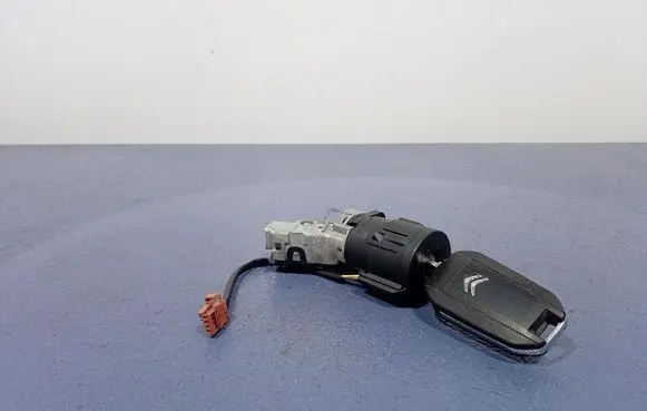 Citroen Berlingo Ignition lock 9663123380