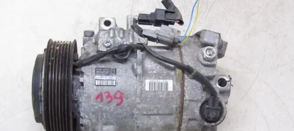 Nissan Qashqai Air conditioning (A/C) compressor (pump) 926004EB0A