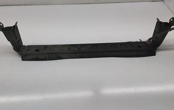 Volvo XC60 Radiator mount bracket 31265124