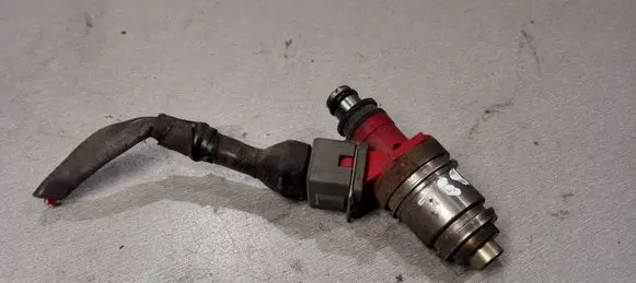 Nissan Terrano Fuel injector JS211