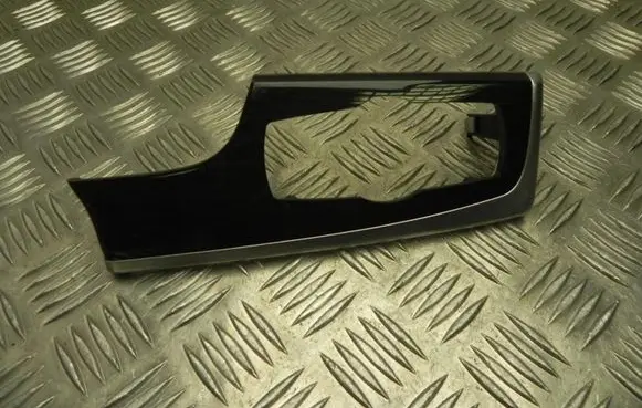 BMW 5 F10 F11 Radio/GPS head unit trim 9166928 T5093
