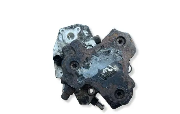 Mercedes-Benz S W221 Fuel injection high pressure pump A6420700501
