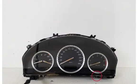 Mercedes-Benz C W204 Speedometer (instrument cluster) A2045404248