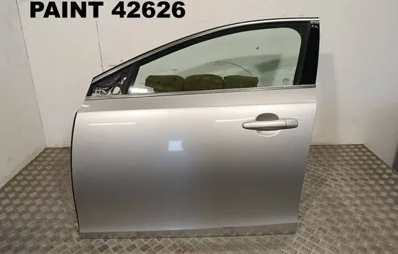 Volvo V40 Front door 
