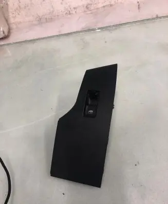 Seat Arona Electric window control switch 5q0959855p