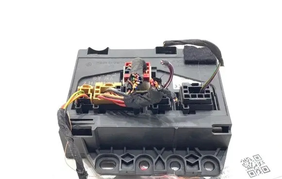 Volkswagen PASSAT CC Central body control module 3AA959799E