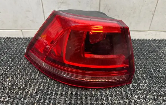 Volkswagen Golf VII Rear/tail lights 5G9945095D