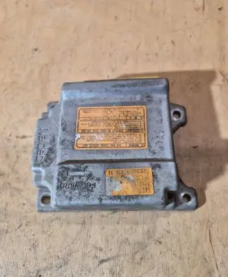 Mazda 323 Airbag control unit/module 3321480612301040