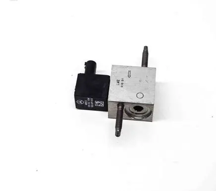 Mercedes-Benz Sprinter W907 W910 Air conditioning (A/C) expansion valve A2938301101