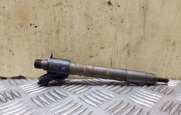 Volvo S60 Fuel injector 31303238 0445116046